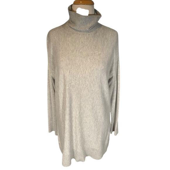 Ann Taylor Loft Turtleneck Tunic Sweater Ribbed Trim Light Gray Size Medium - Picture 1 of 10